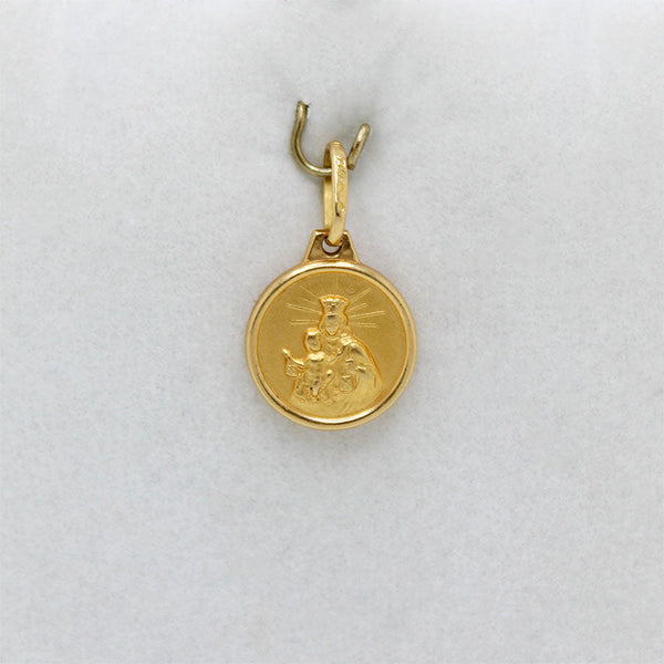 Dije de la Virgen María con el Niño Jesús en Oro 18k